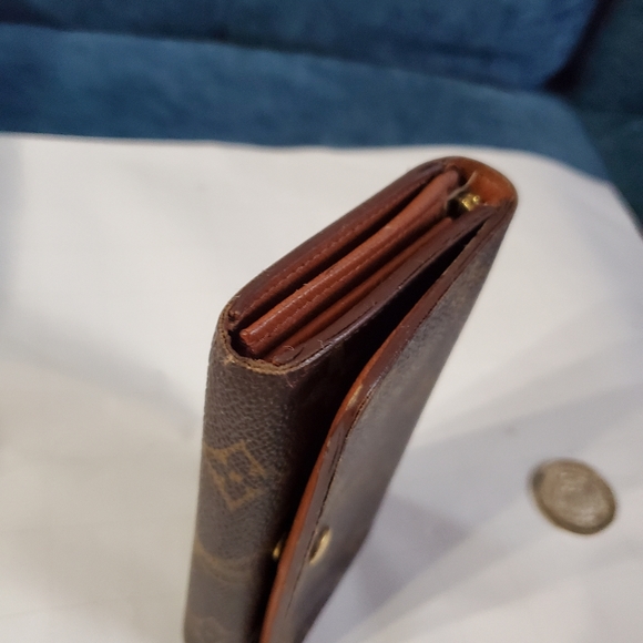Louis Vuitton Monogram Snap Tresor Wallet - Picture 6 of 15